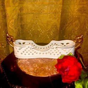 Porcelain Treasures Utensil Caddy